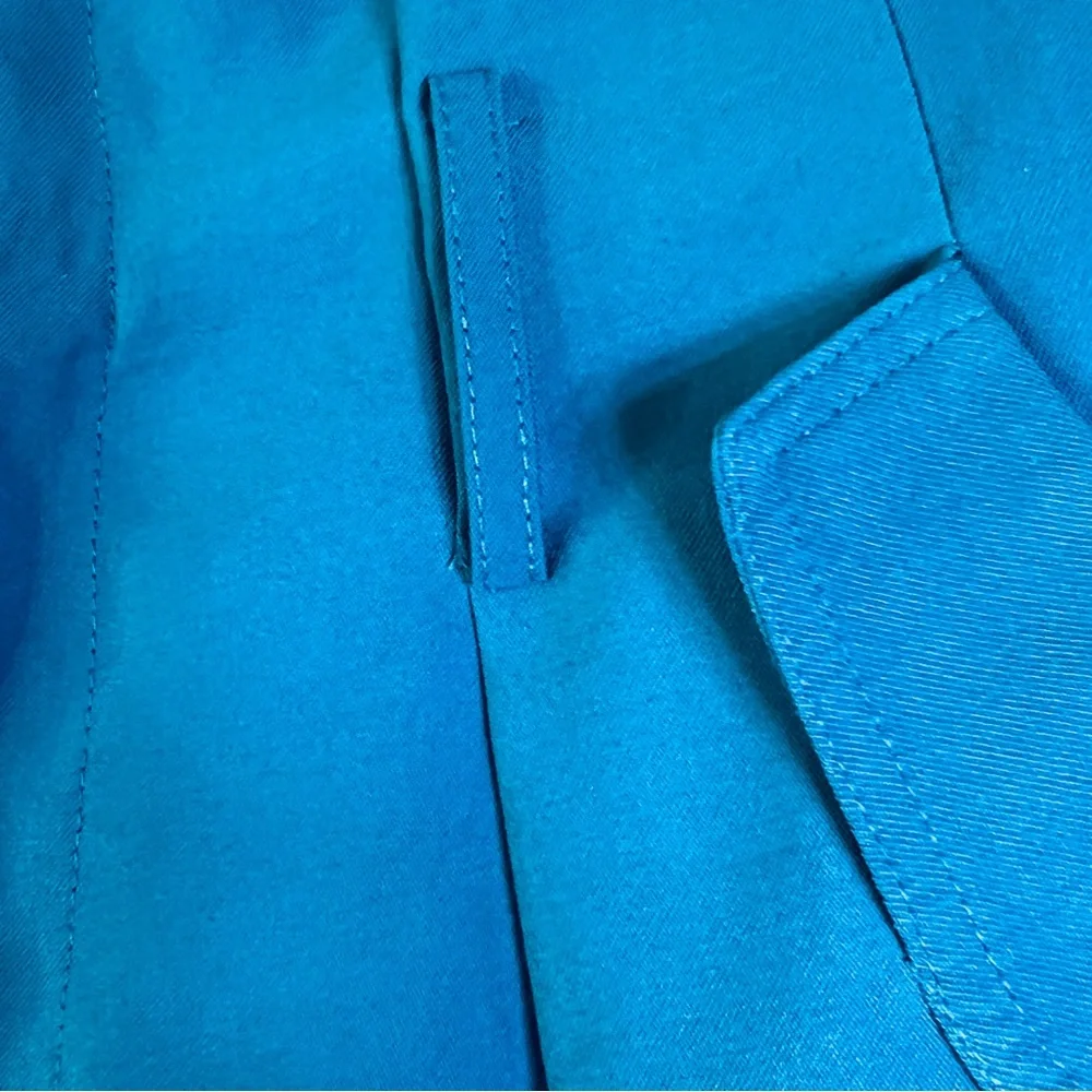 A New Day Size 2 Teal Shorts w/Front Pockets & Belt Loops & Zipper Closure